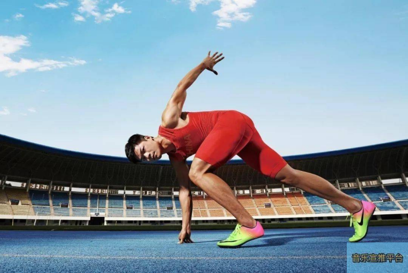 半场战报：格拉斯哥流浪者0-2罗马，佩莱格里尼、苏莱破门