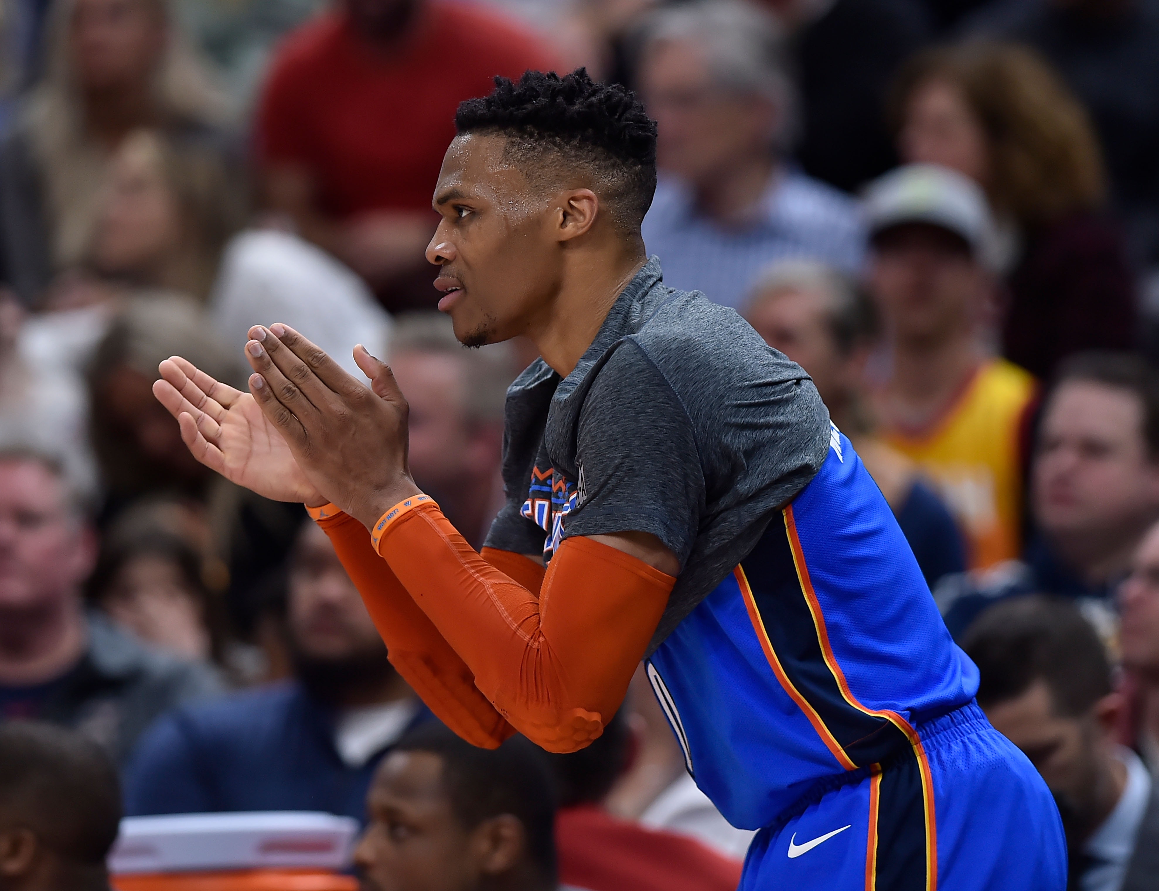 在他活跃的 在他活跃的